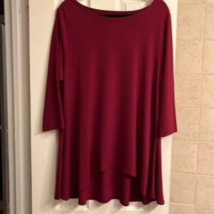 Burgundy high, low tunic.